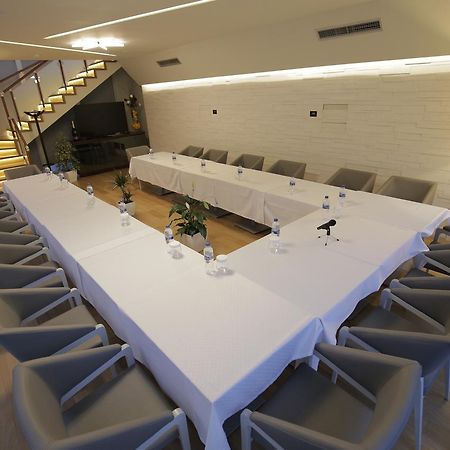 Hotel Bulqiza Bulqize Екстер'єр фото