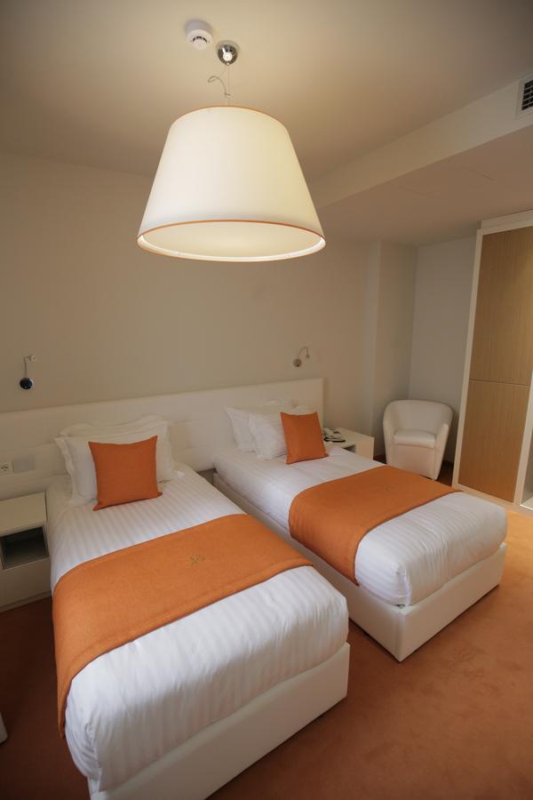 Hotel Bulqiza Bulqize Екстер'єр фото